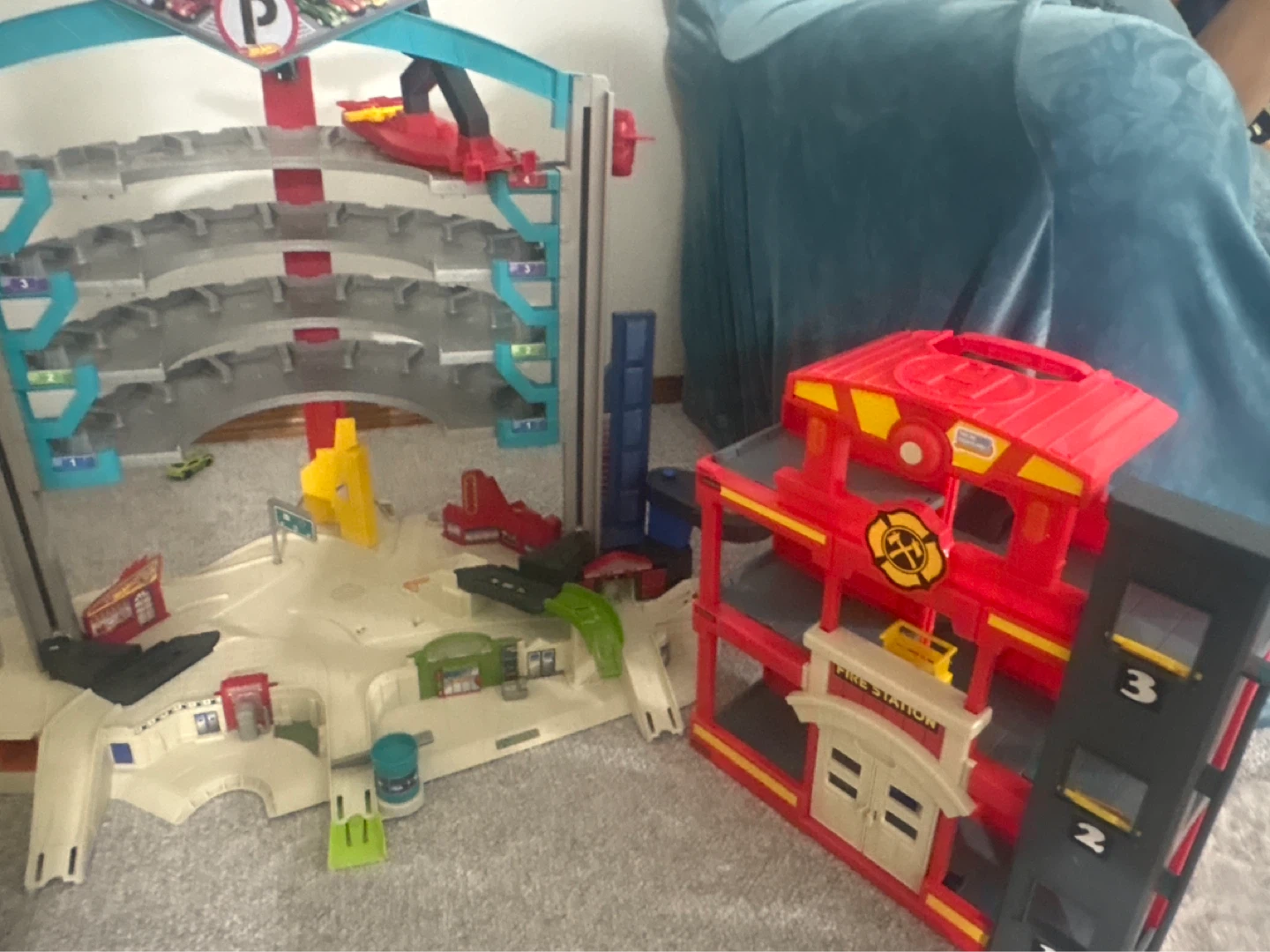 Hot Wheels City Ultimate Garage & Fire Station Playset