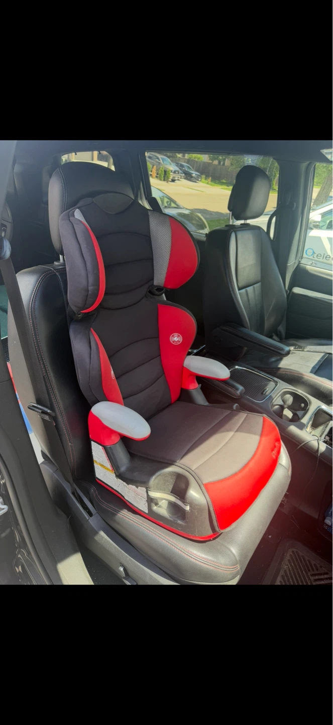 Evenflo GoTime Sport Booster CarSeat - photo 2