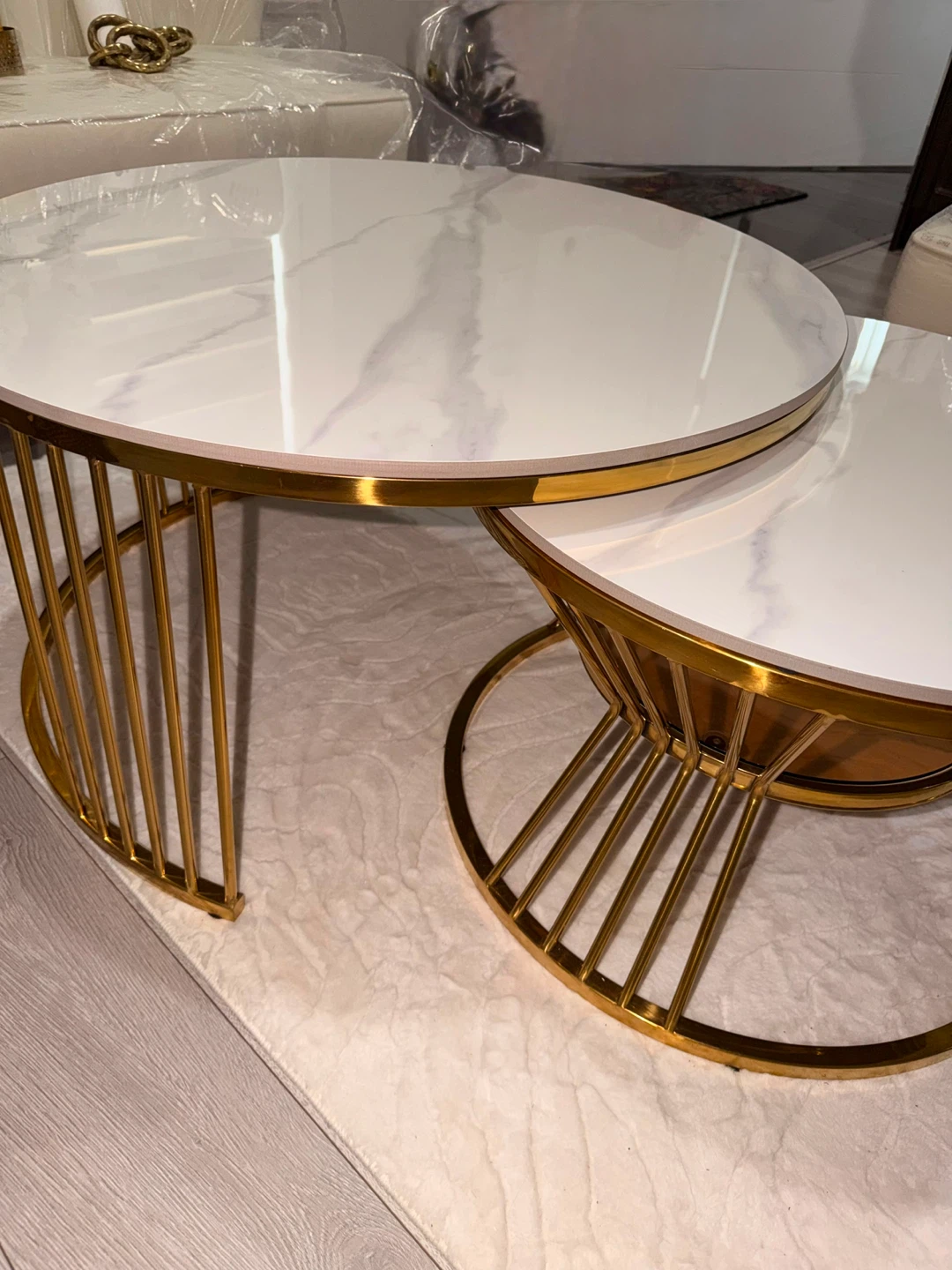 Cream Accent table and chairs - photo 3