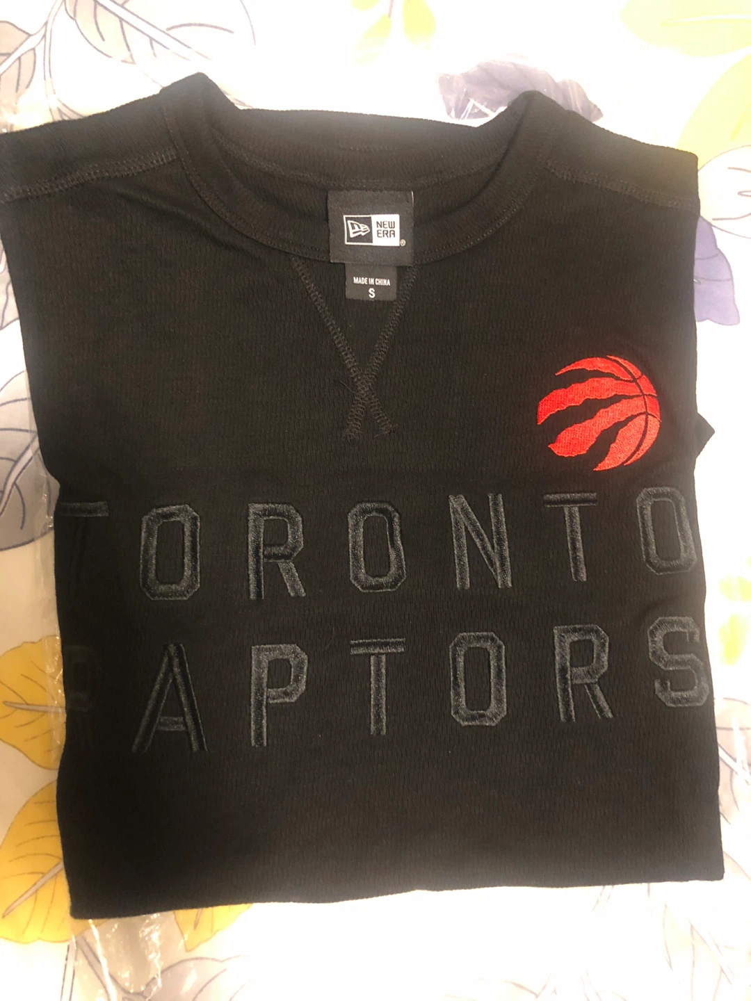 Brand new! 🏀 Toronto Raptors Short Sleeve Tshirt