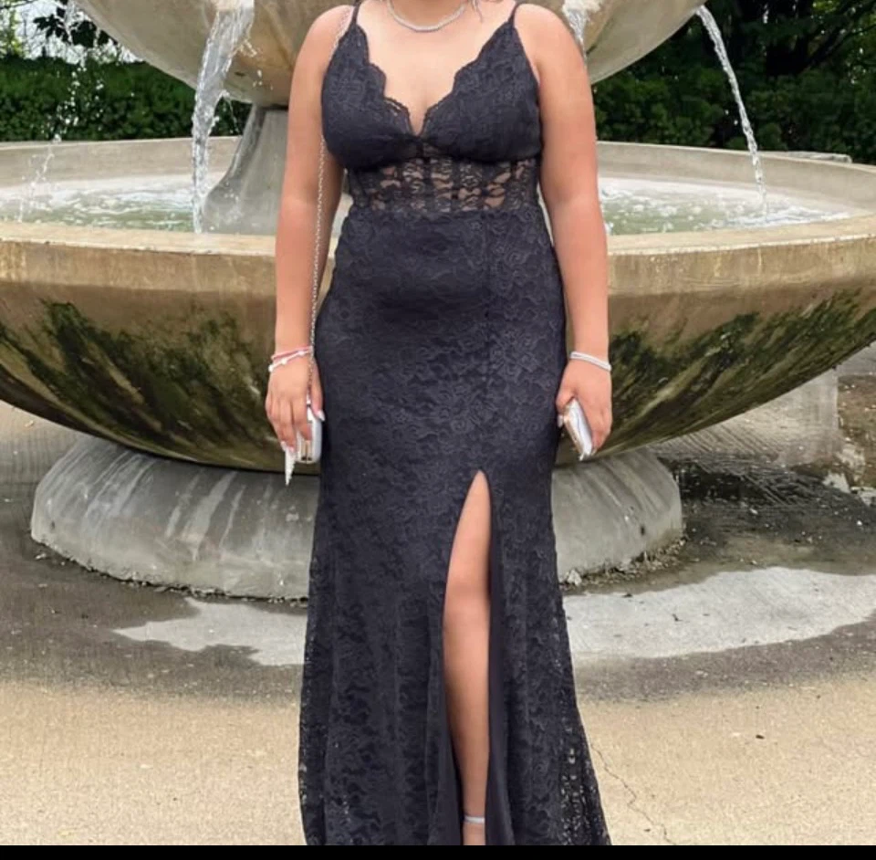 Laura Black Lace Gown Size 6