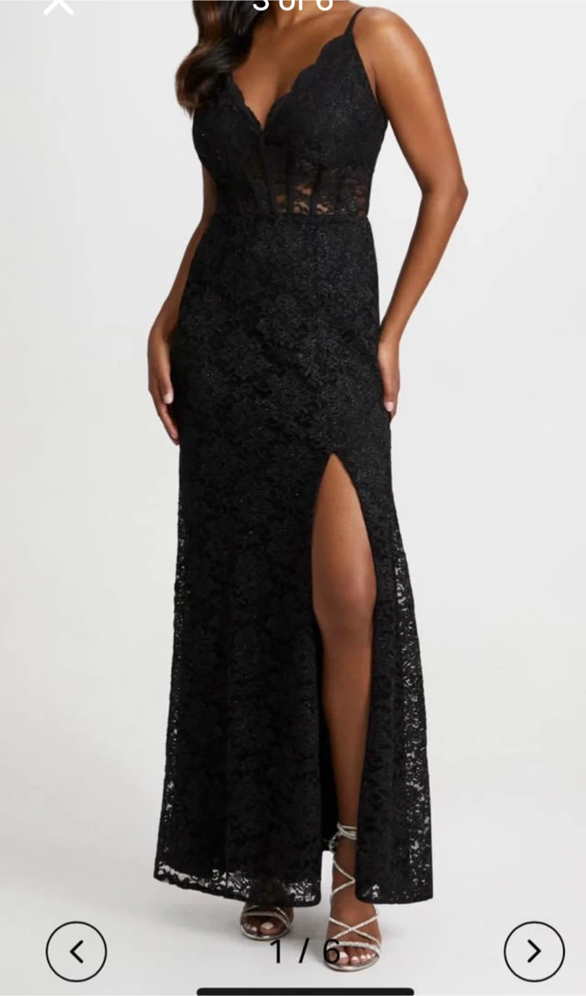 Laura Black Lace Gown Size 6 - photo 2