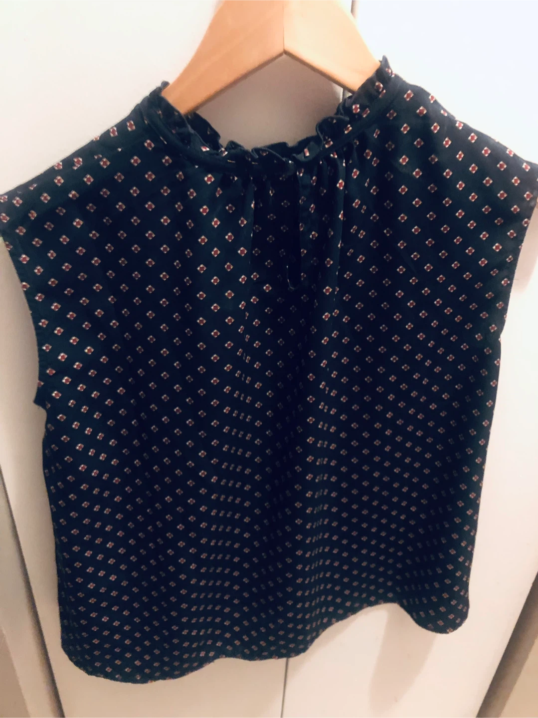 NEW COLZA Sleeveless Blouse - Size M - photo 5