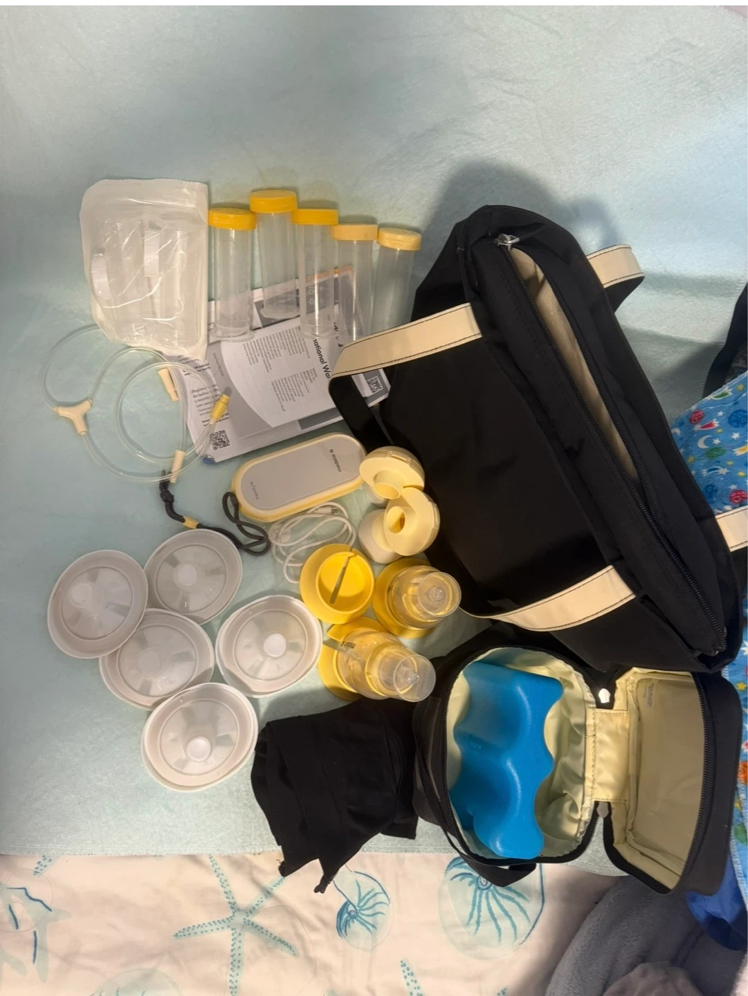 Medela Pump In Style Breast Pump with Tote Bag - photo 2