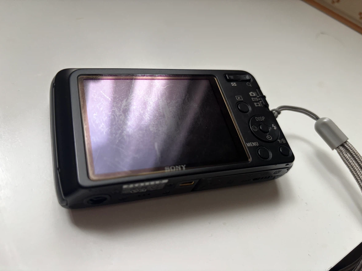 Sony Cyber-shot Digital Camera - photo 4