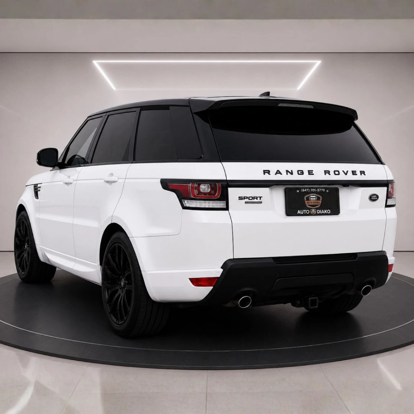 White Range Rover Sport - photo 4
