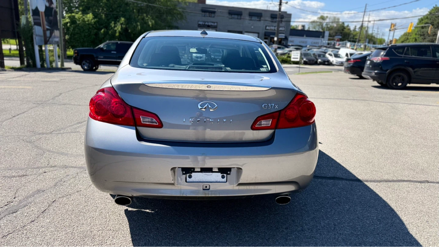 2009 Infiniti G37x Sedan - photo 5