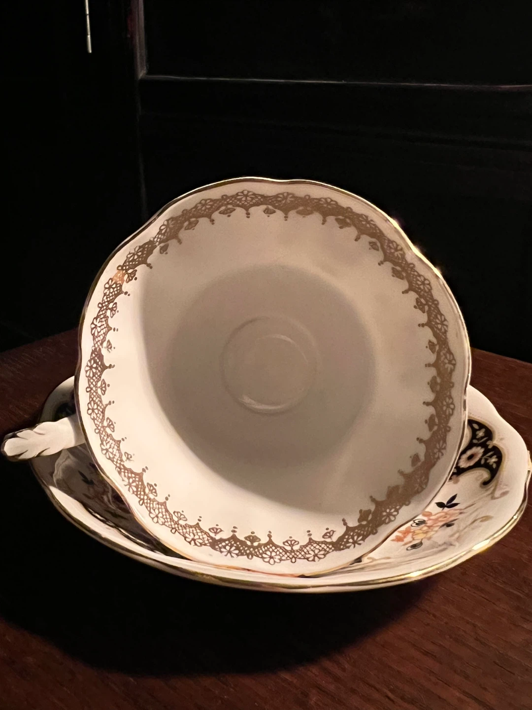 Royal Albert Dorchester Teacup and Saucer Set - photo 2