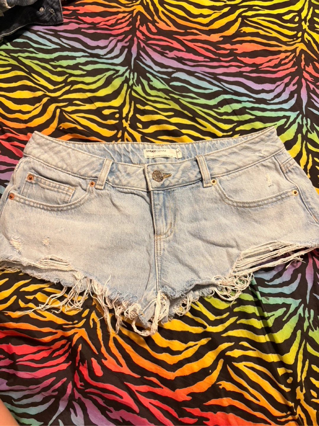 garage low rise shorts