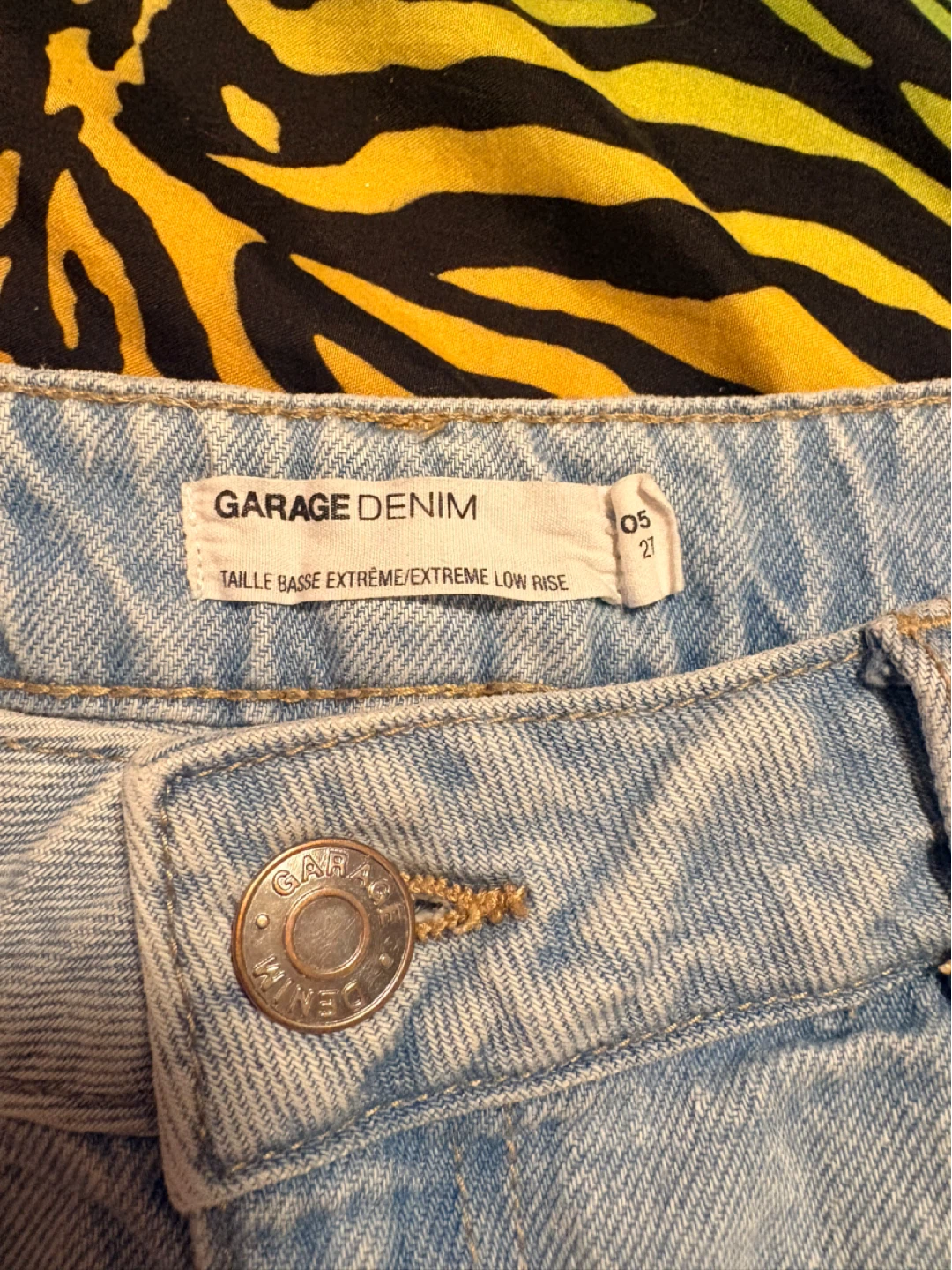 garage low rise shorts - photo 2