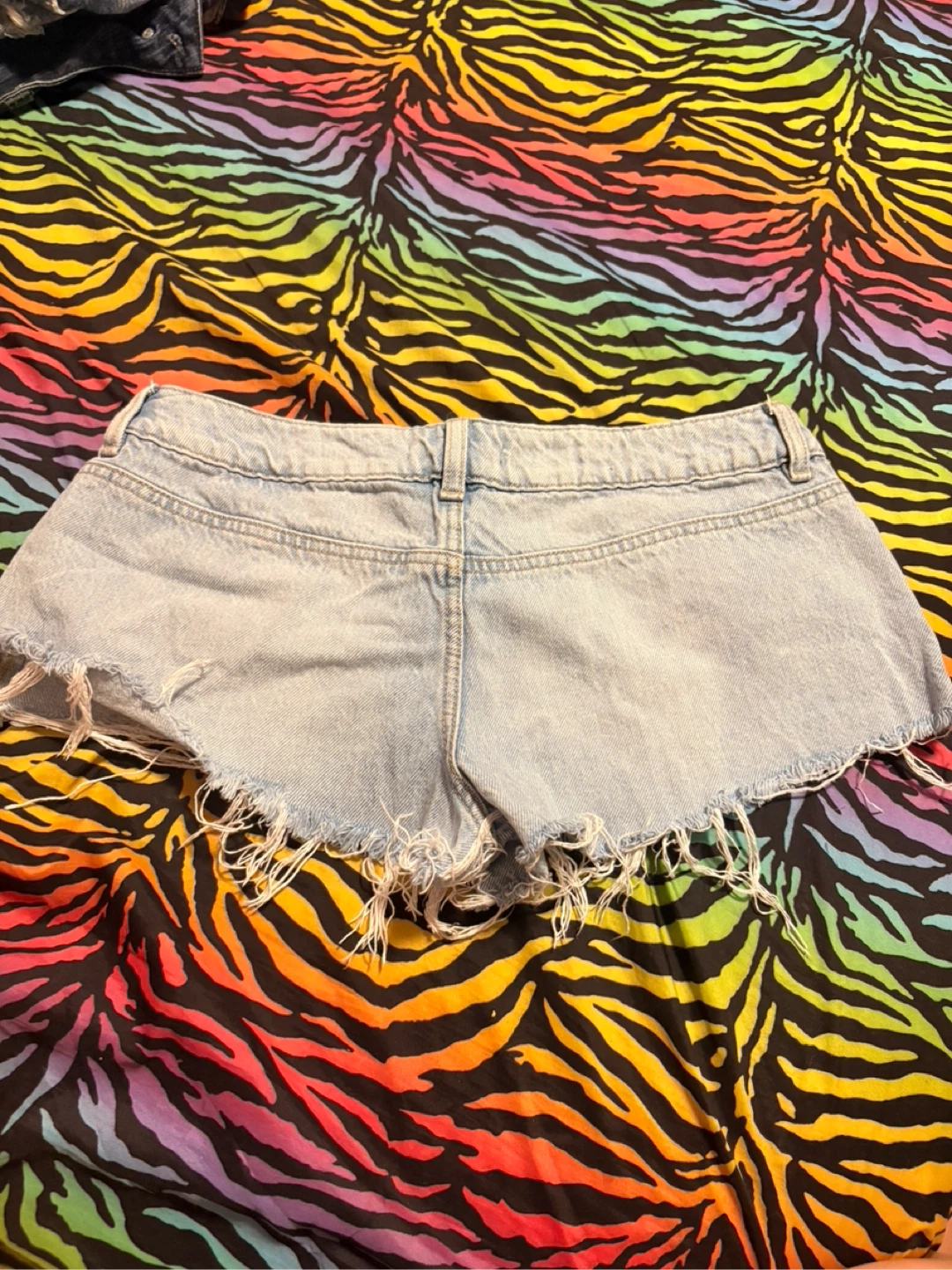 garage low rise shorts - photo 3