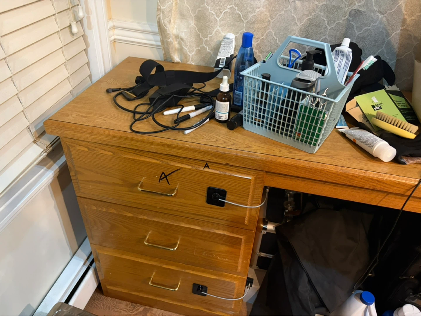 Table - photo 2