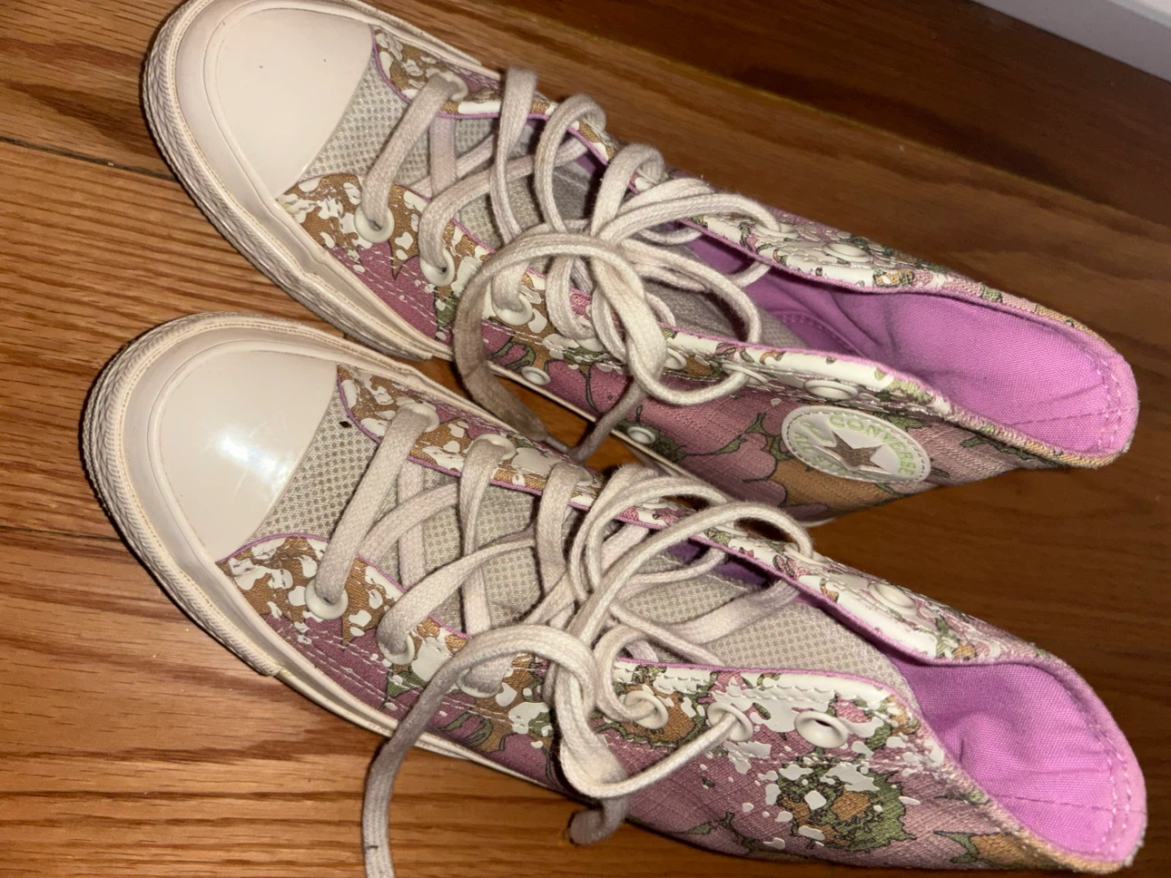 (Size 6) Converse Chuck Taylor Summer Florals