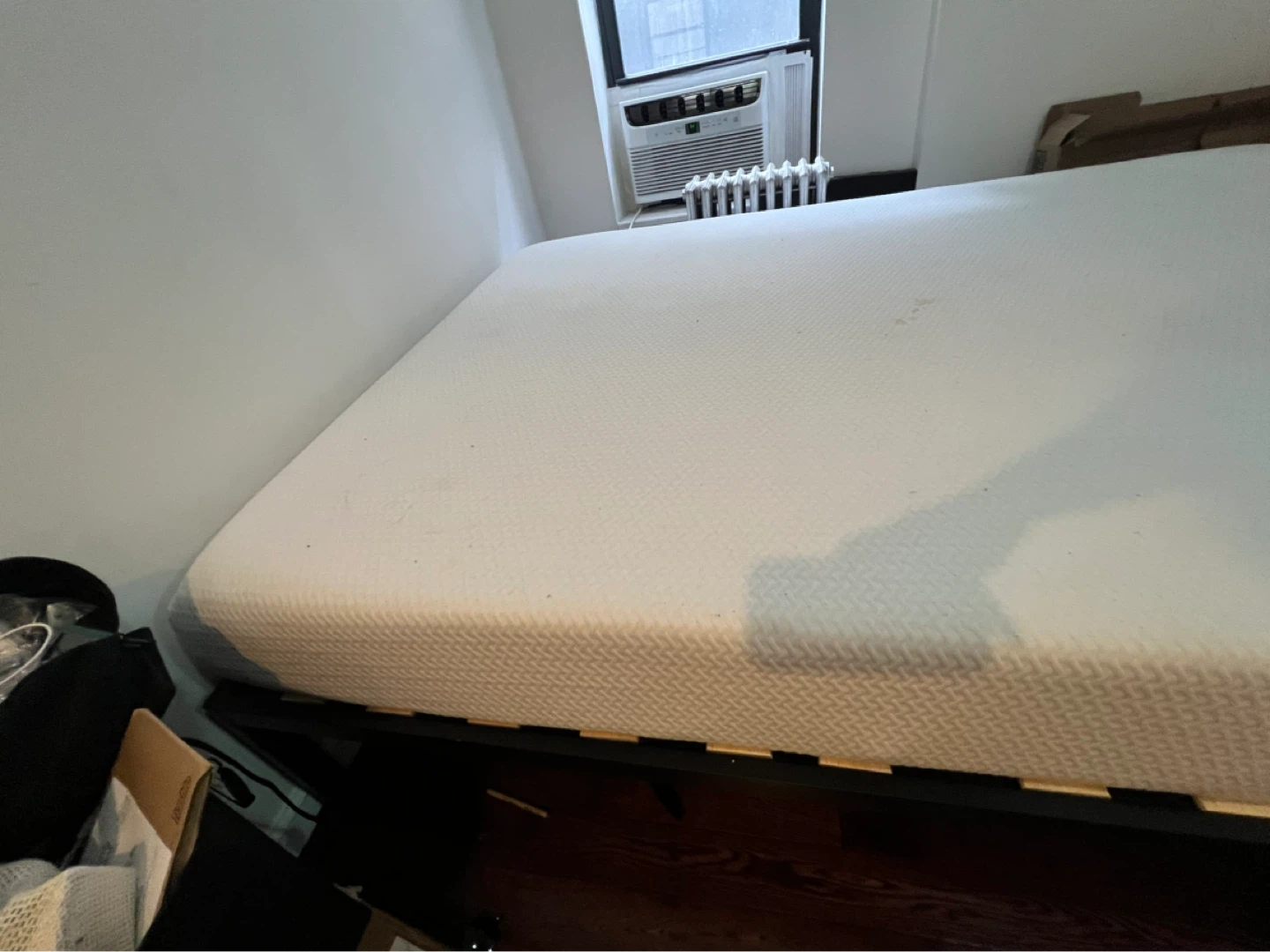 MUST GO White full Size Mattress with Cover - photo 5