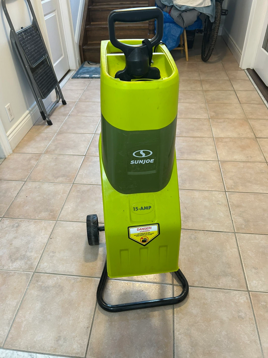 Sun Joe Electric Chipper Shredder 15-Amp - photo 3