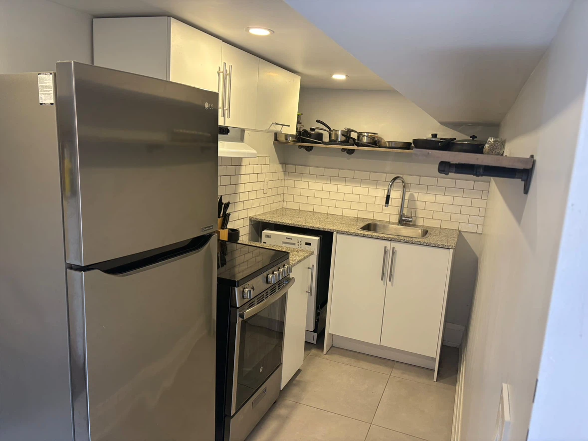 One bedroom apartment for rent.
