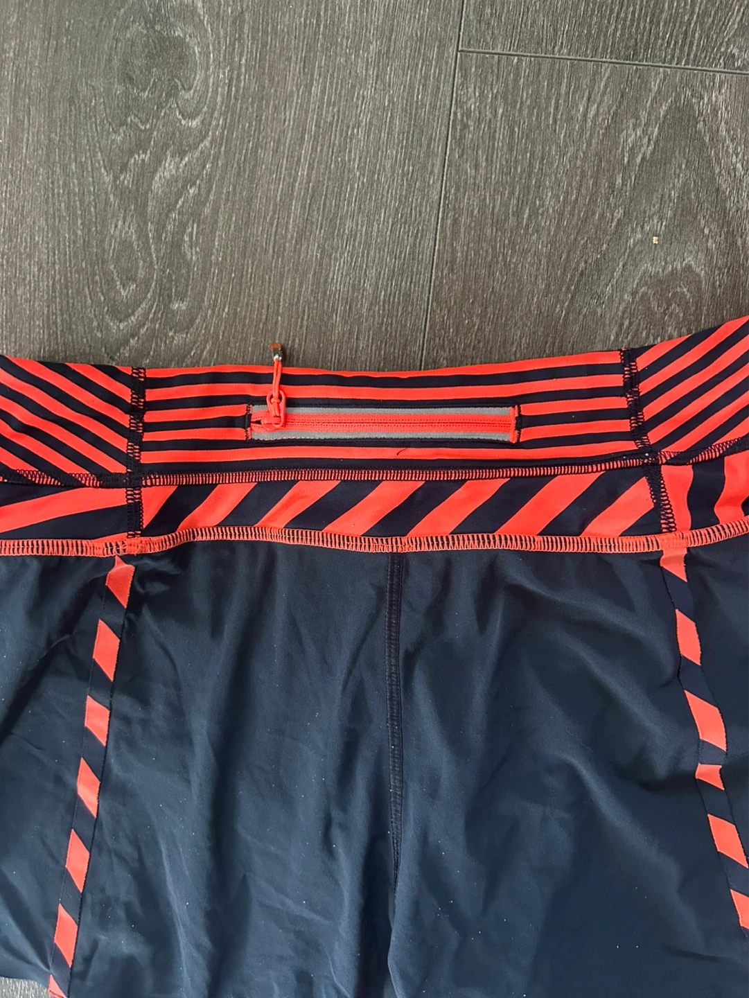 Lululemon Running Shorts size 8 - photo 3