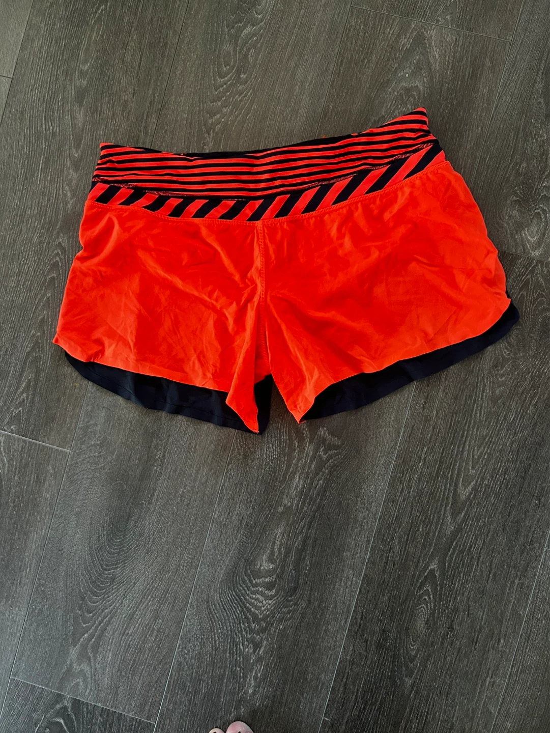 Lululemon Running Shorts size 8 - photo 2