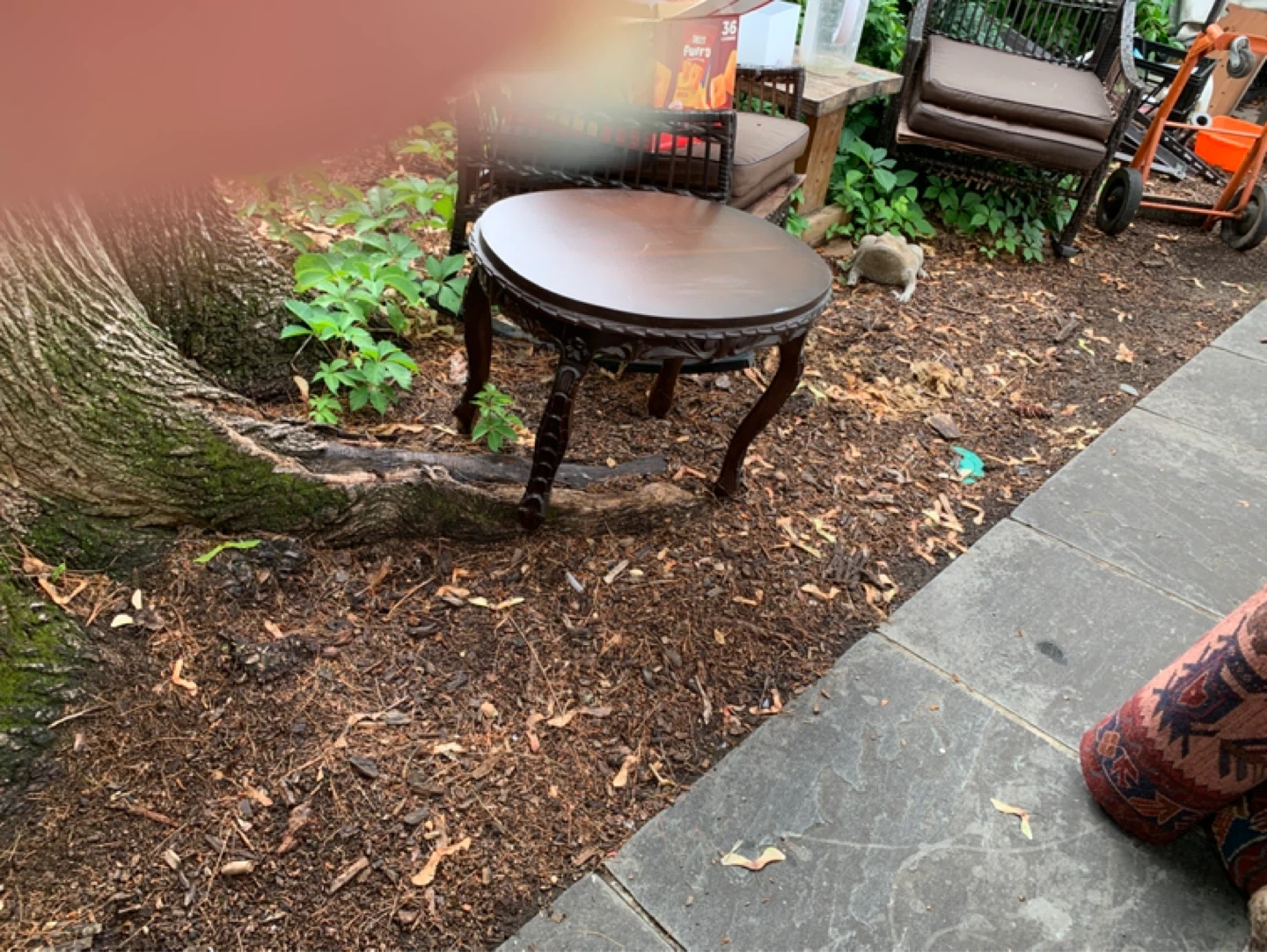 Vintage Round Accent Table - photo 2