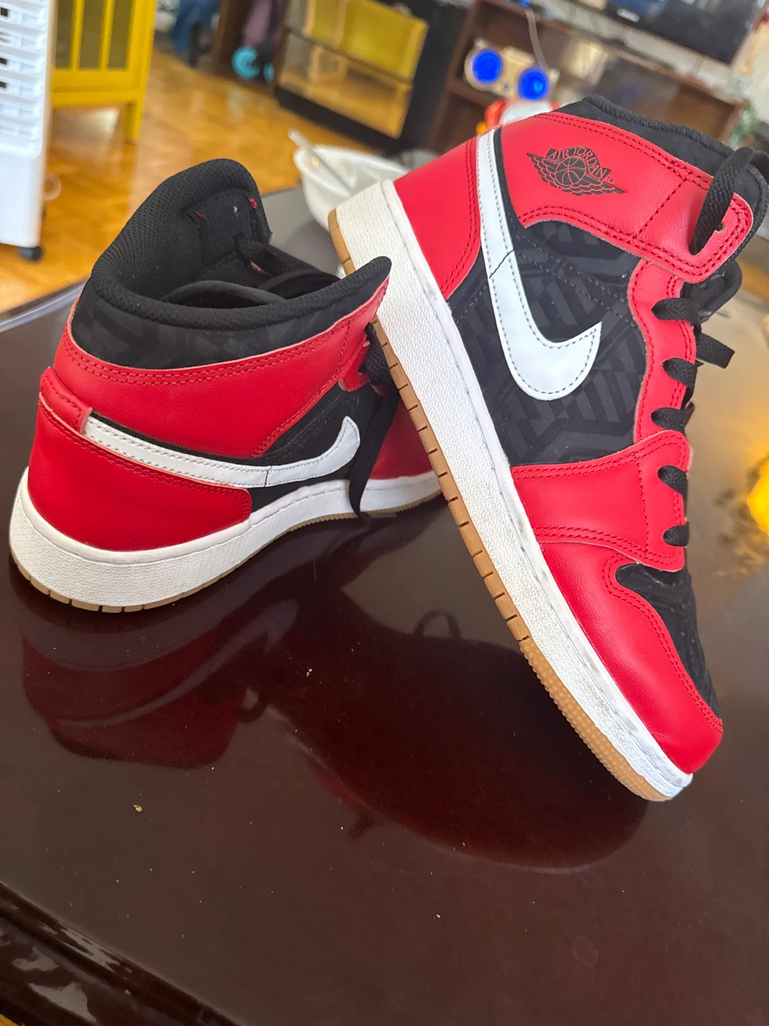 Air Jordan 1 Mid SE GS "Light Smoke Grey" - photo 3