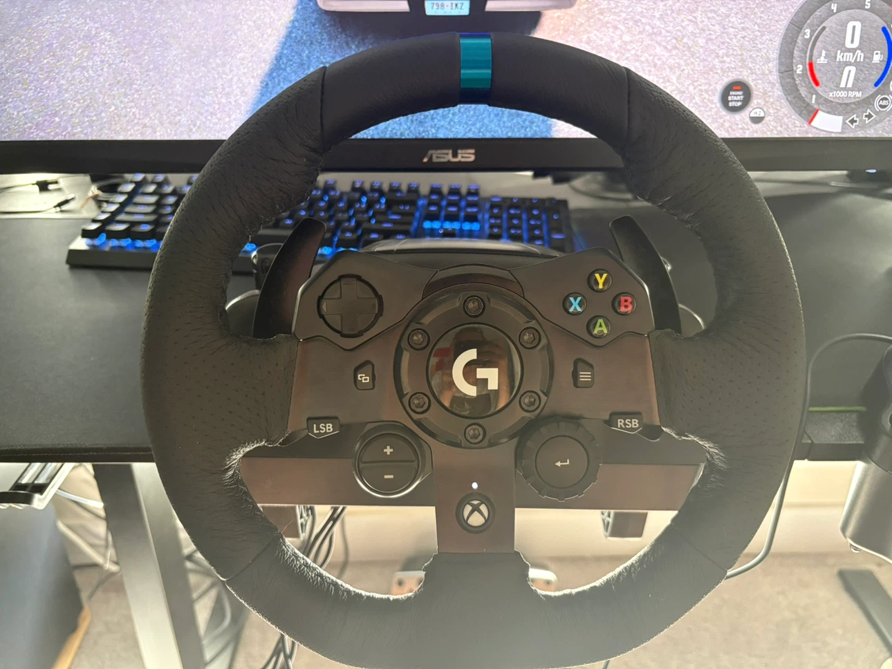 Logitech G923 Racing Wheel and Pedals+ Shifter - photo 5