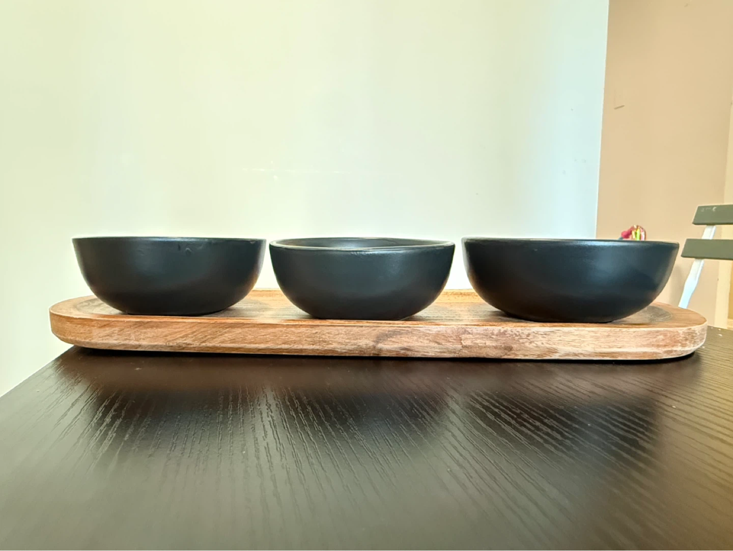 Set of 3 small Black Bowls with Wooden Serving Tray - photo 2