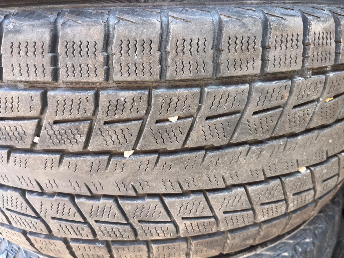 Acura set of 4 Winter Tires and Rims - 255/55R18 109R - photo 3