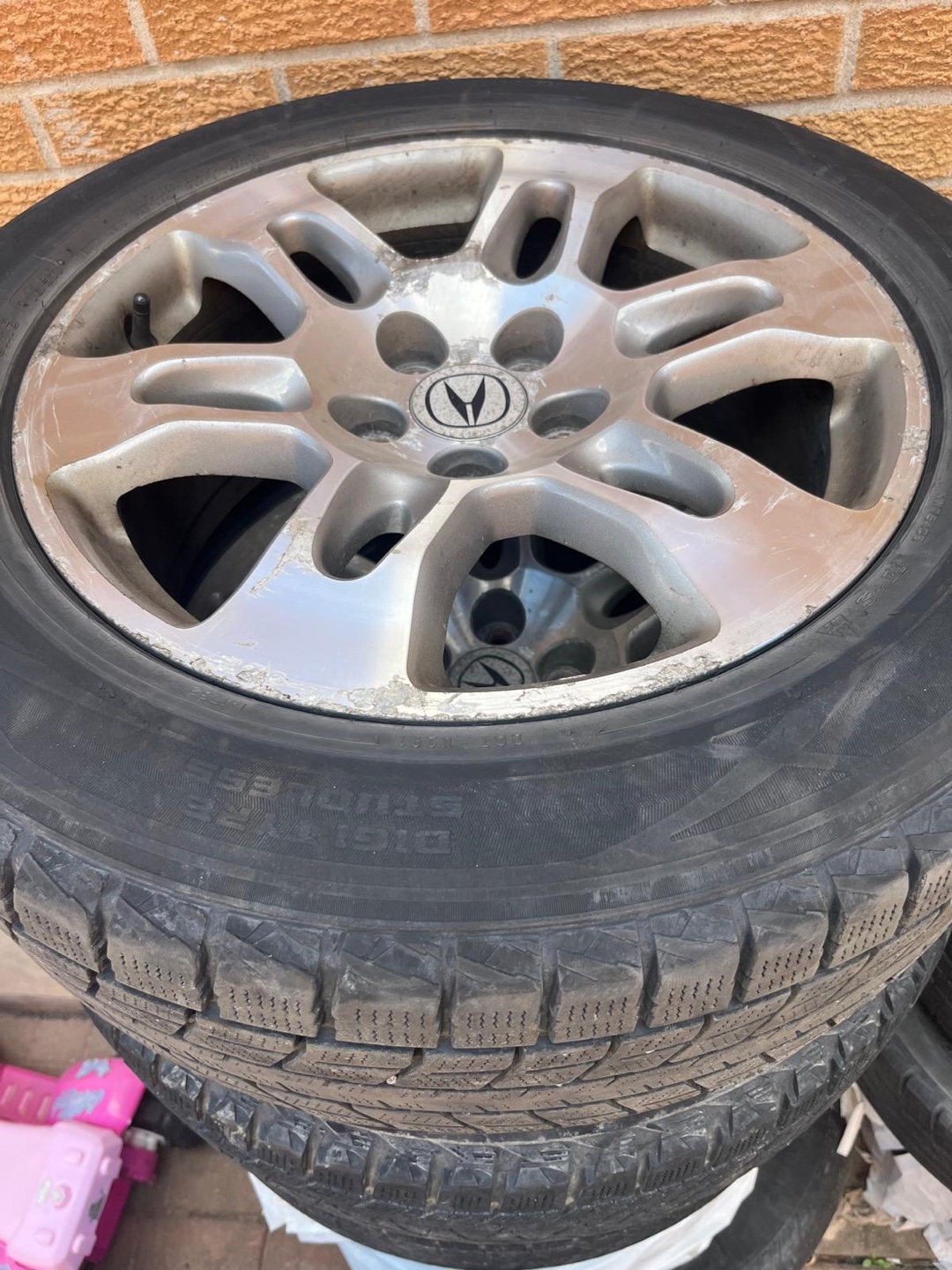 Acura set of 4 Winter Tires and Rims - 255/55R18 109R - photo 2