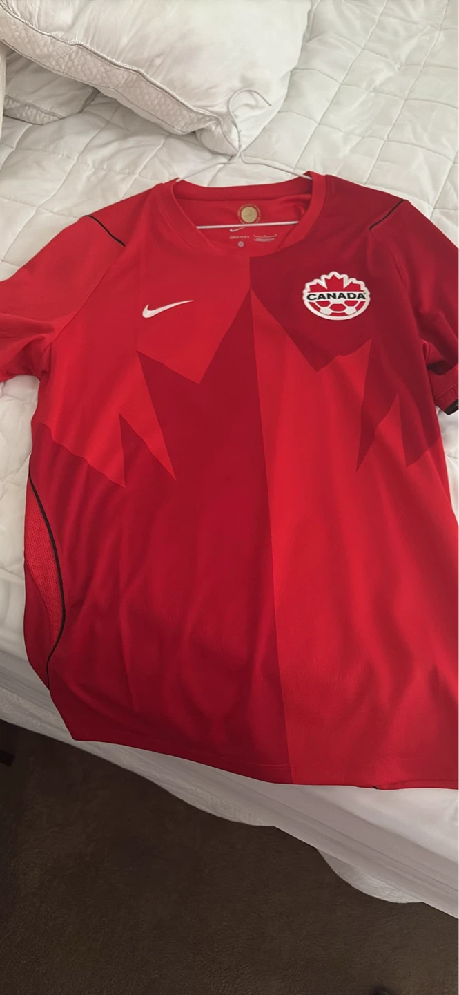 Nike AUTHENTIC Canada Soccer Jersey size L - photo 2