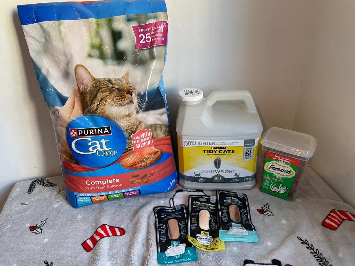 Brand New Cat Food, Treats & Litter Lot