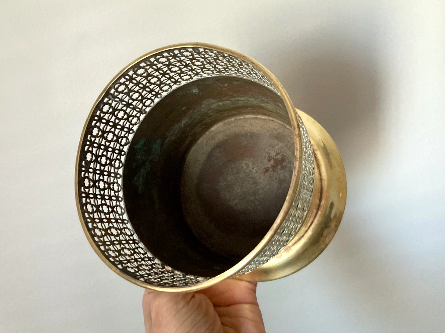 Vintage Brass Filigree Planter - photo 3
