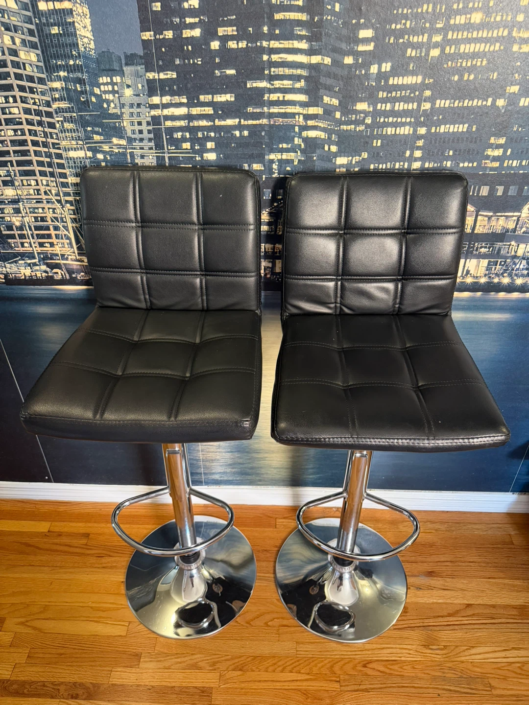 Set of 2 Black Faux Leather Bar Stools