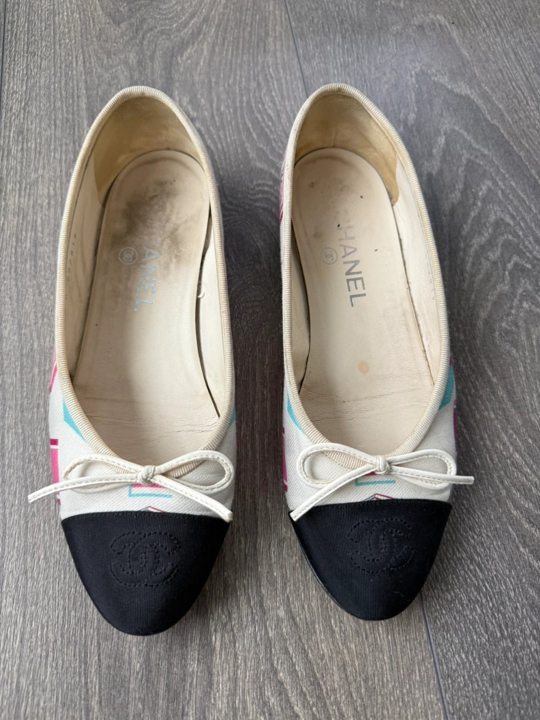 Authentic Chanel ballerina flats size 37