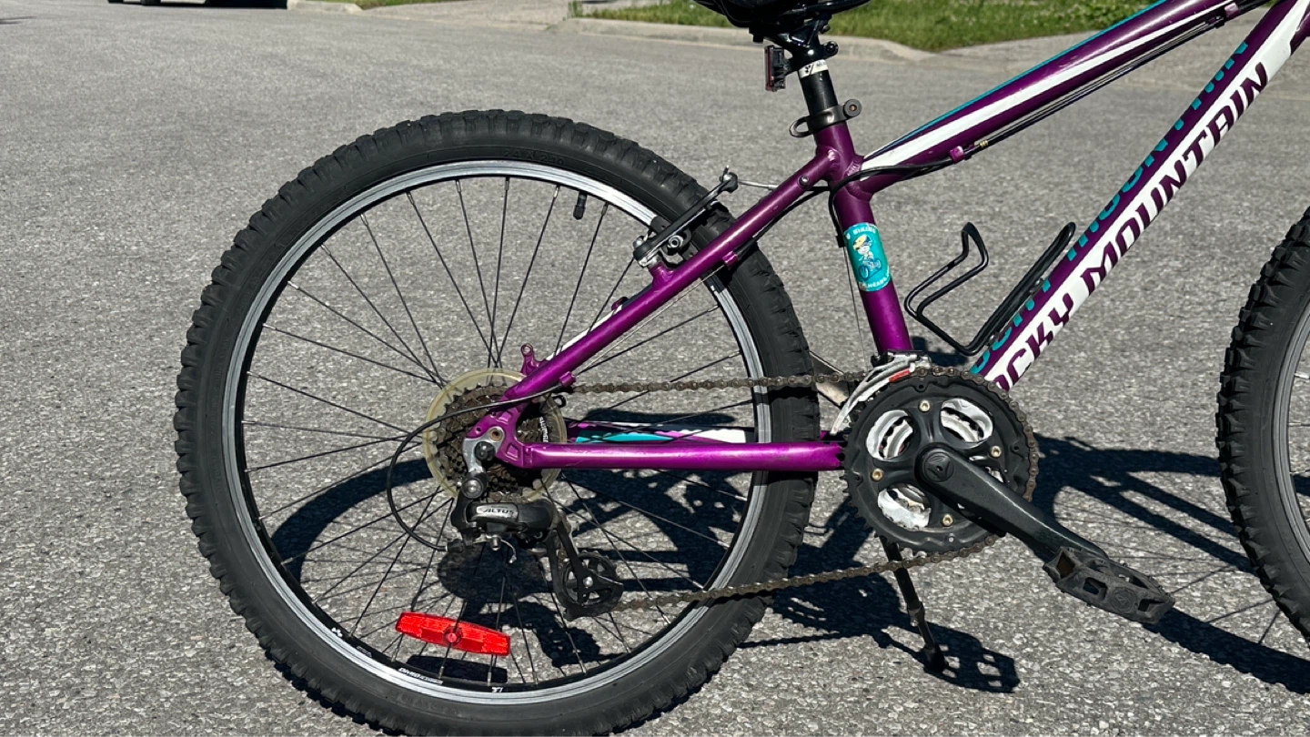24” Rocky Mountain Edge Kids Bike - photo 2