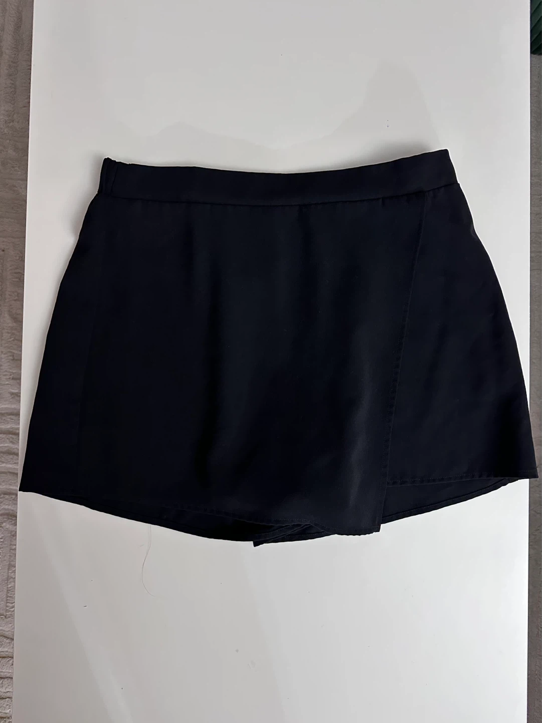 Black Skort