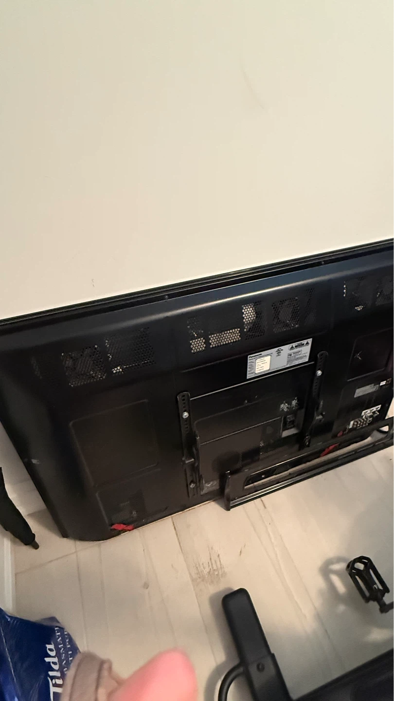 Samsung Flat Screen TV - photo 2