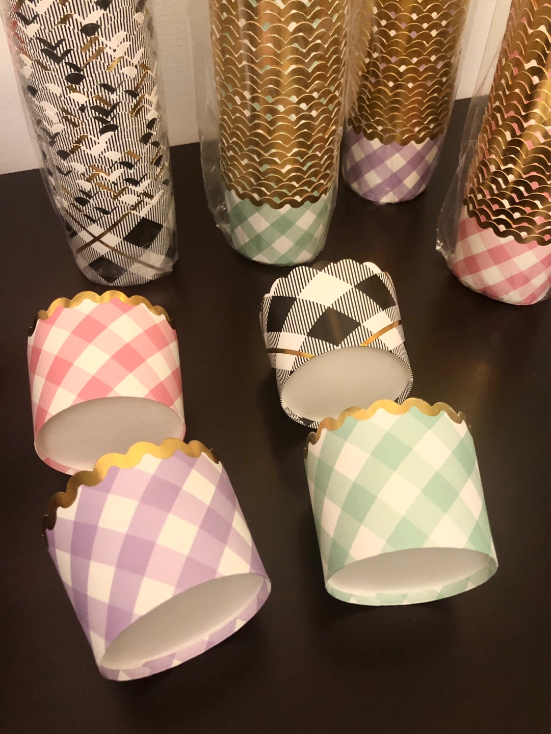 50 pcs $6 Cupcake/ Muffin decorative liners - photo 3