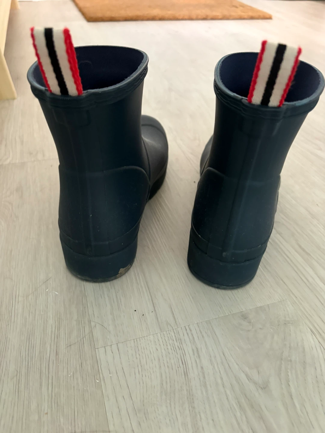 Hunter Boots - Navy - size 8 - photo 2