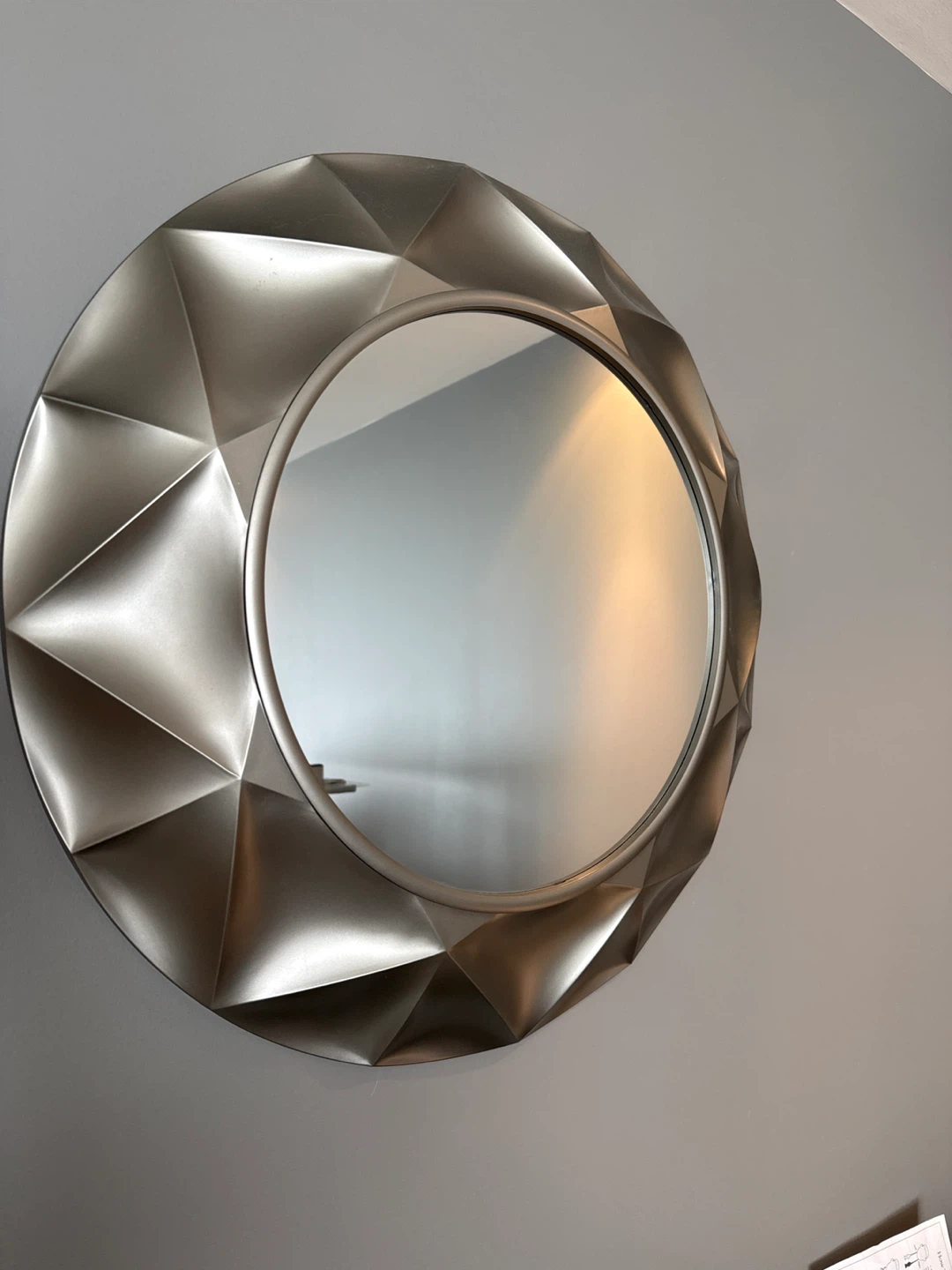 Decorative Round Wall Mirror