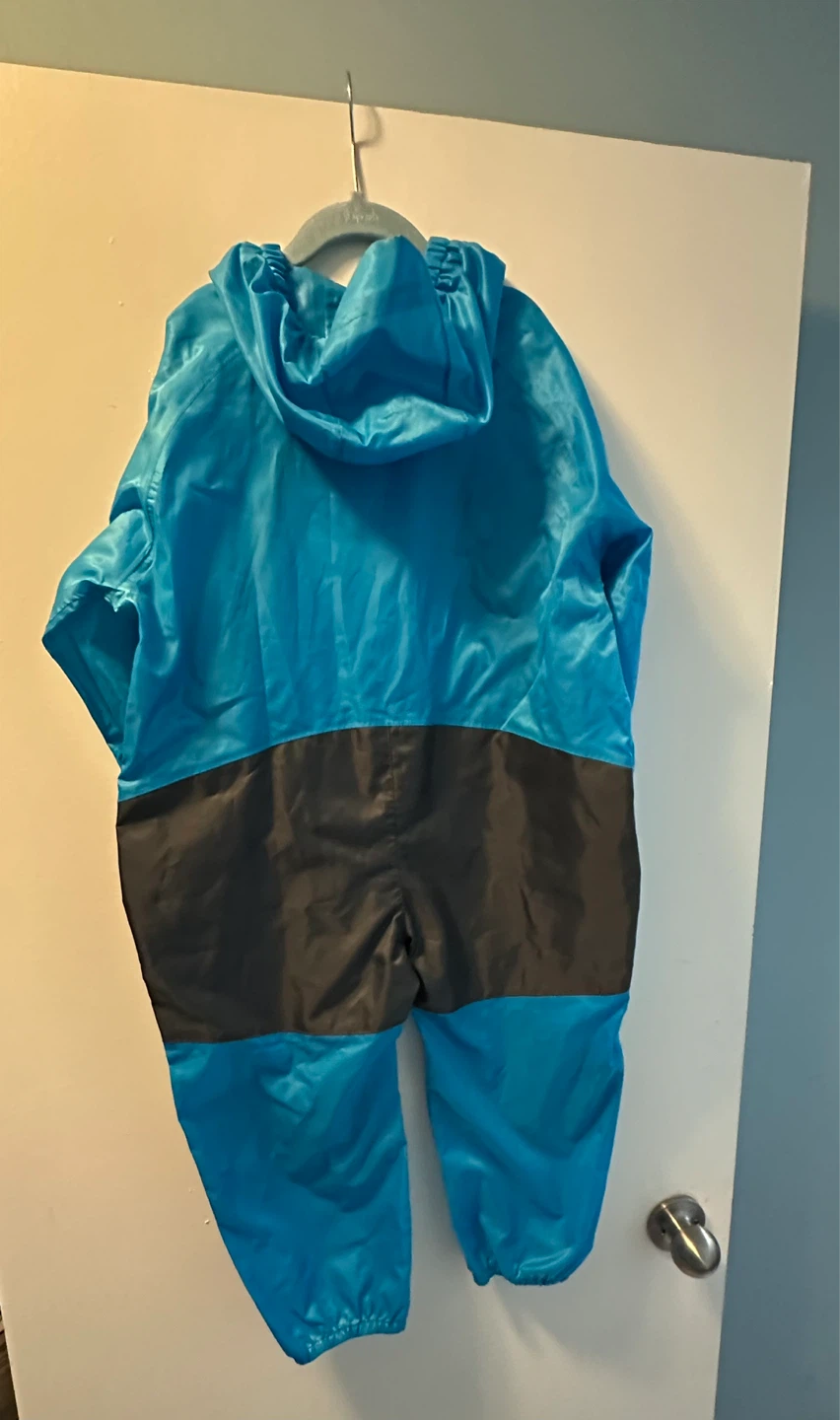 New toddler rain suit 4T - photo 2