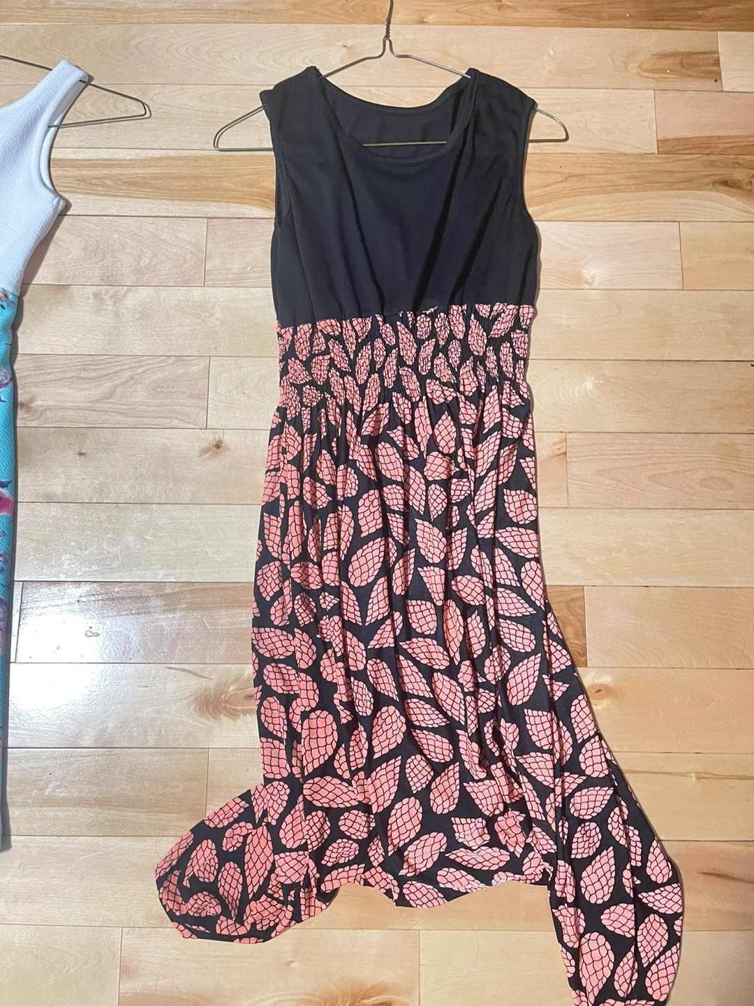 Women's Sleeveless Maxi Dress