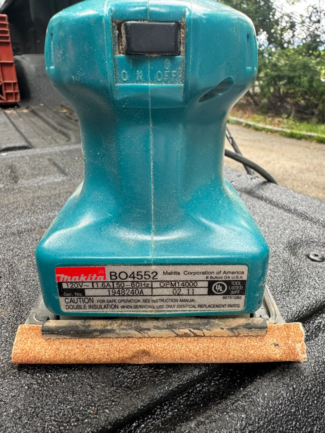 Makita BO4552 1/4-sheet palm finishing sander - photo 2