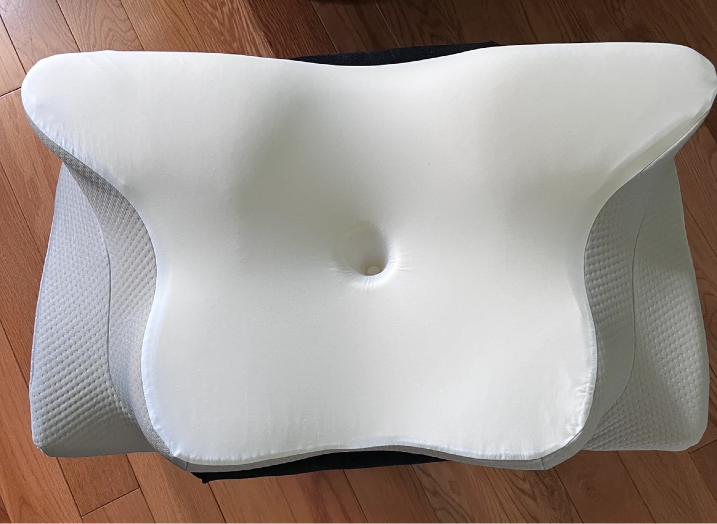 PAYHUIN Ergonomic Pillow
