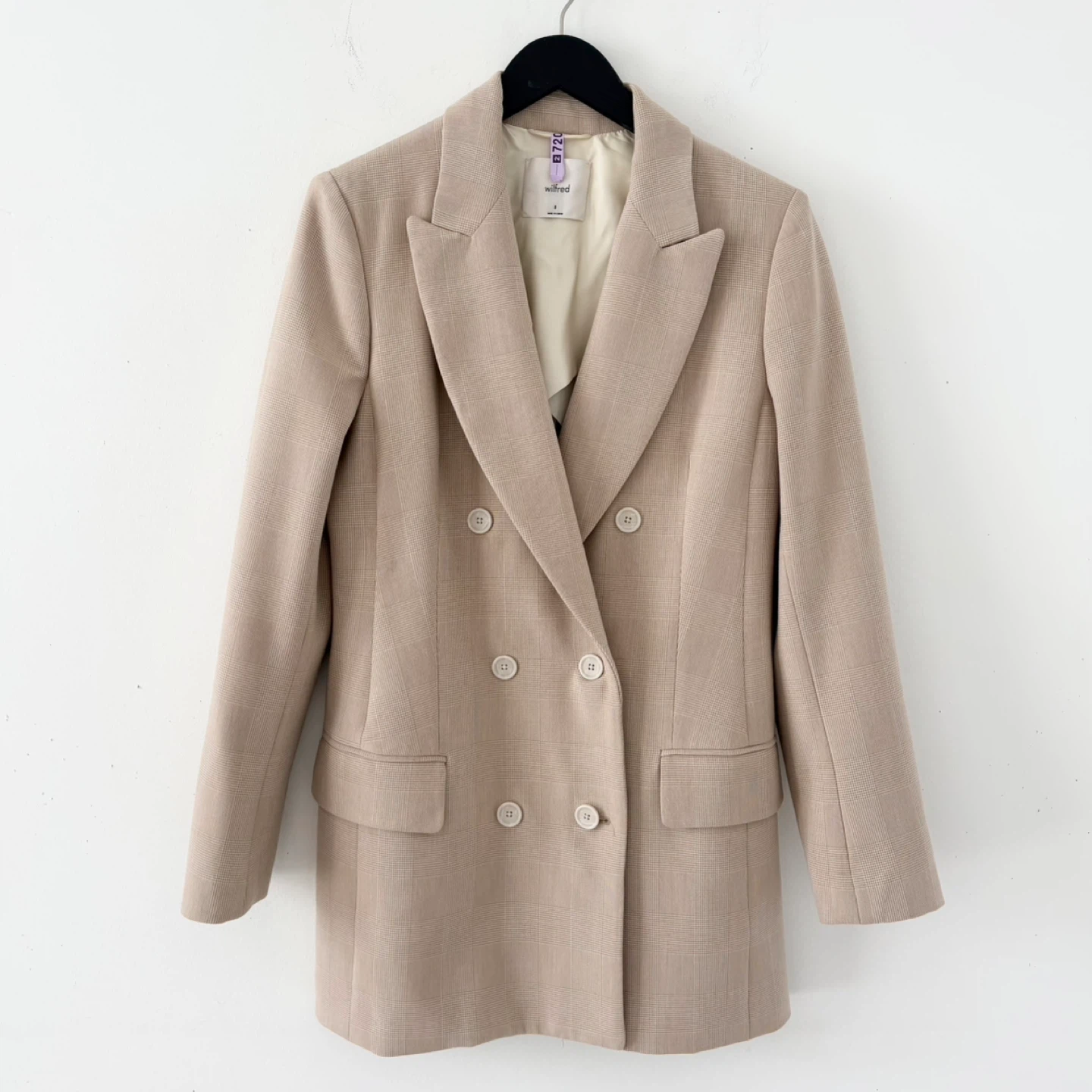 Aritzia Wilfred Double-Breasted Blazer