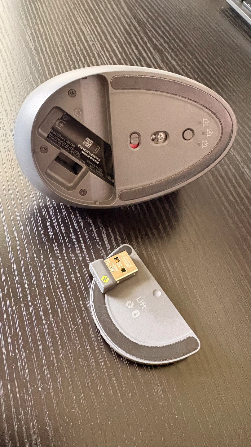 Logitech Lift Vertical Ergonomic Mouse with Logi Bolt Receiver - photo 4