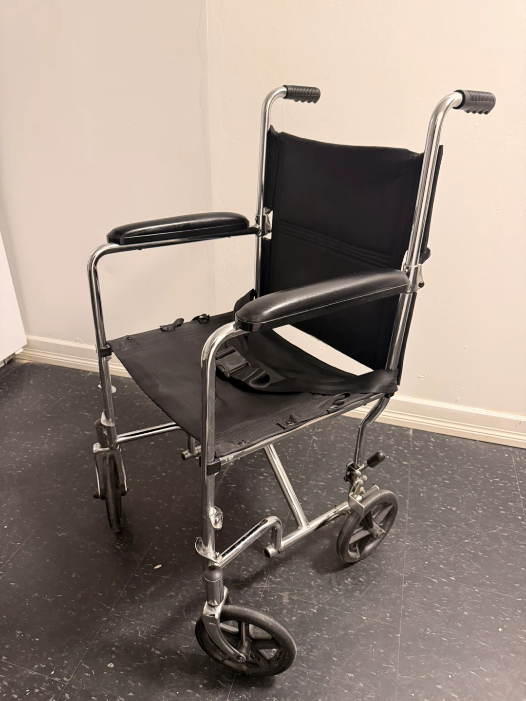 Portable Wheelchair - photo 2