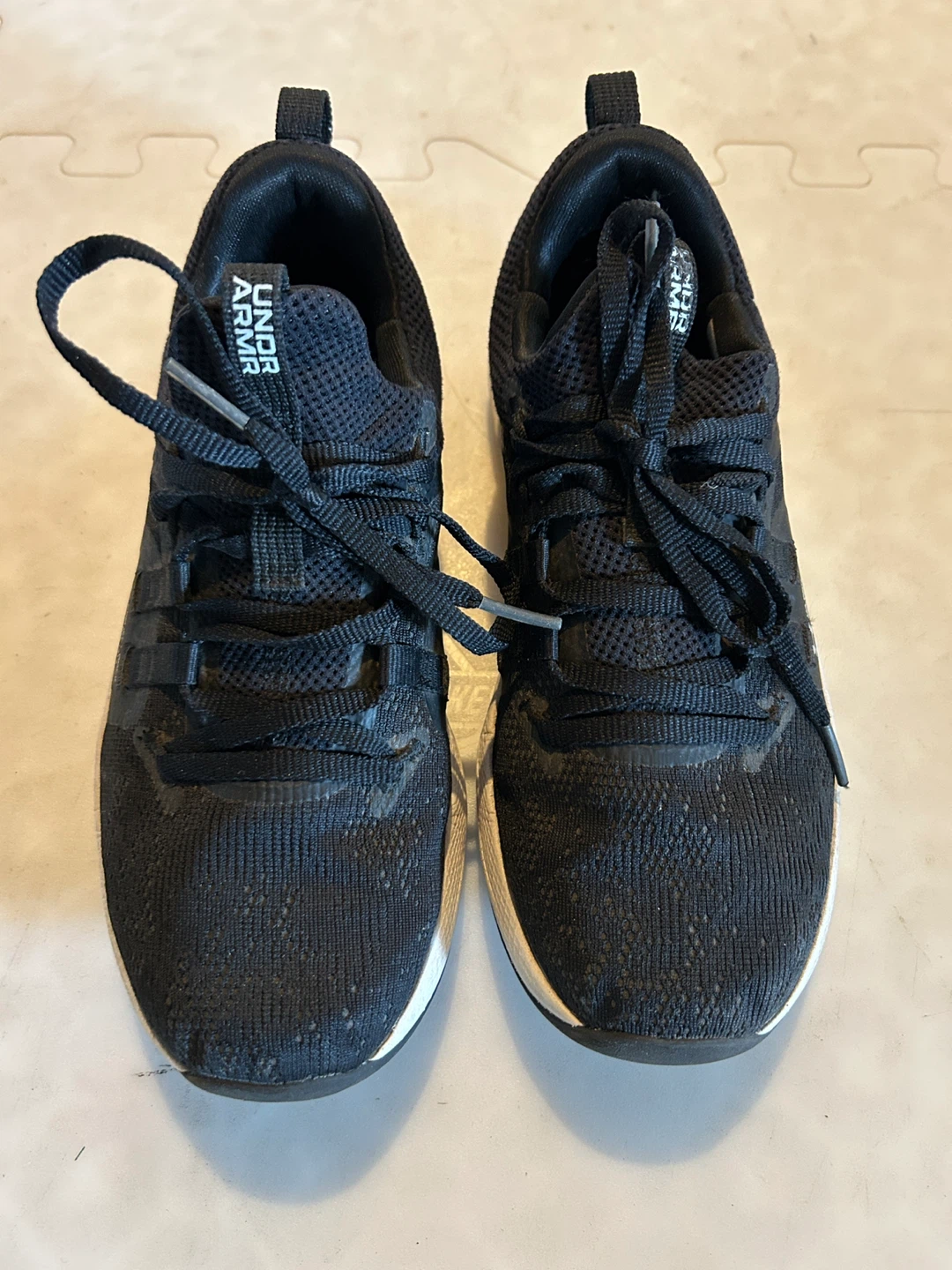 Under Armour Project Rock 6 Training Shoes Boy size 5