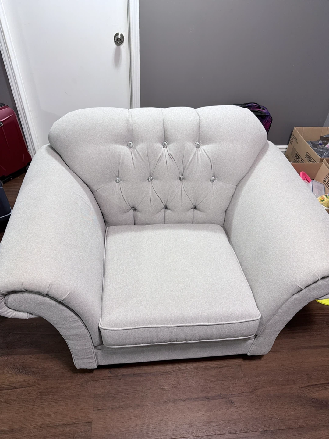 Tufted Accent Armchair