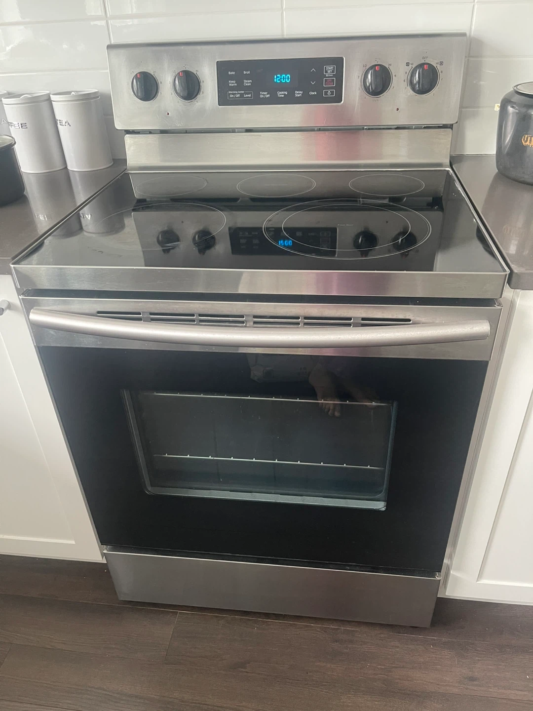 Stainless Steel Electric Stove with Glass Top