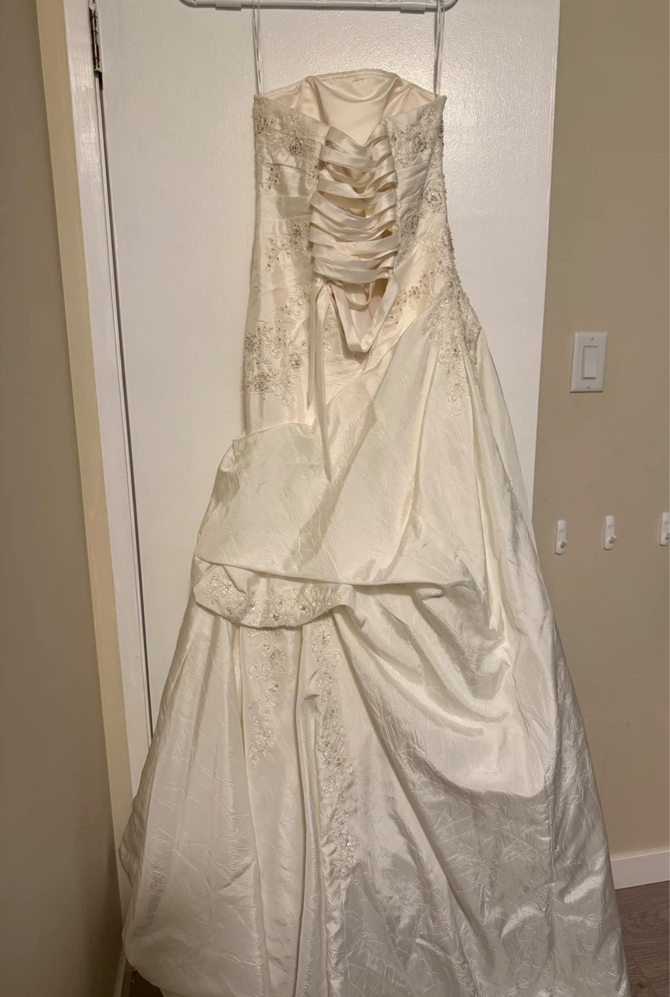 Wedding Dress - photo 2